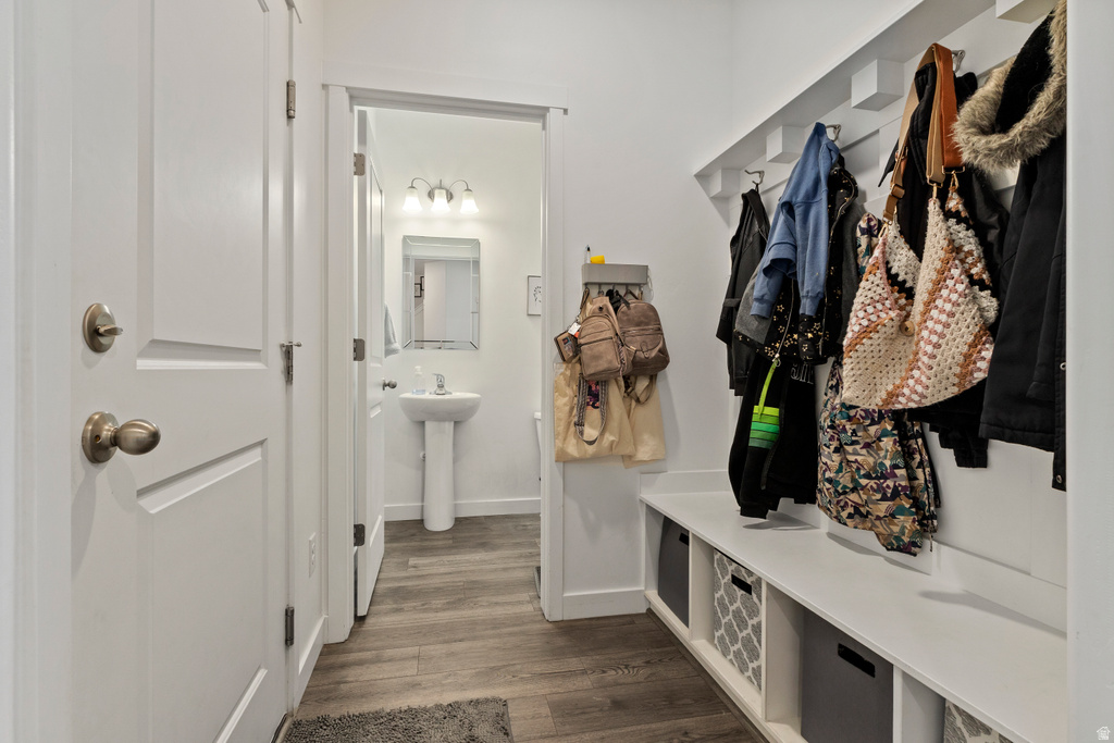 242 N MANDALYN WAY Saratoga Springs, UT 84045