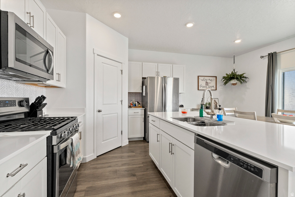 242 N MANDALYN WAY Saratoga Springs, UT 84045