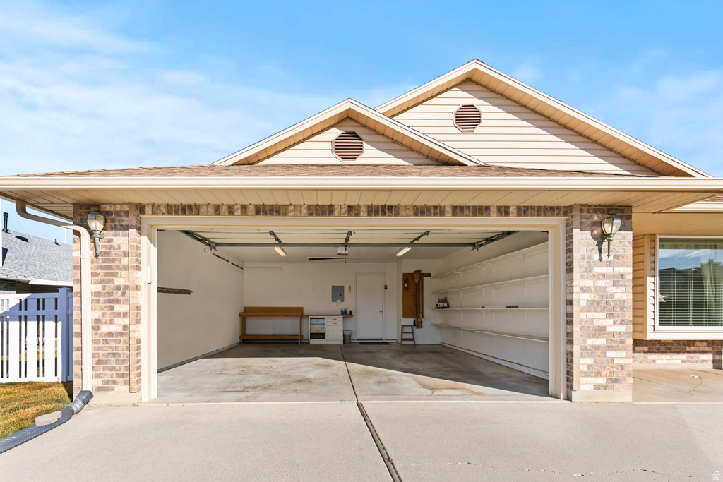 904 E 5650 S South Ogden, UT 84405