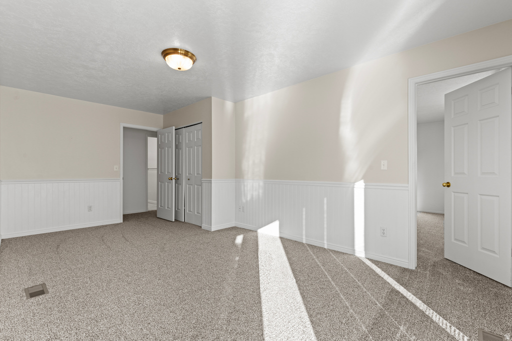 904 E 5650 S South Ogden, UT 84405