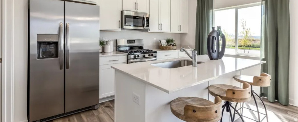 2035 E PORCUPINE DR Eagle Mountain, UT 84005