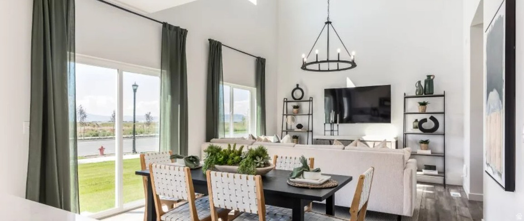 2035 E PORCUPINE DR Eagle Mountain, UT 84005