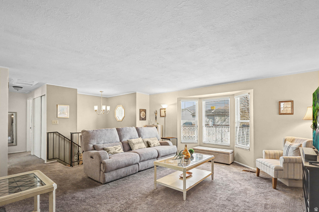 948 S 250 E Layton, UT 84041