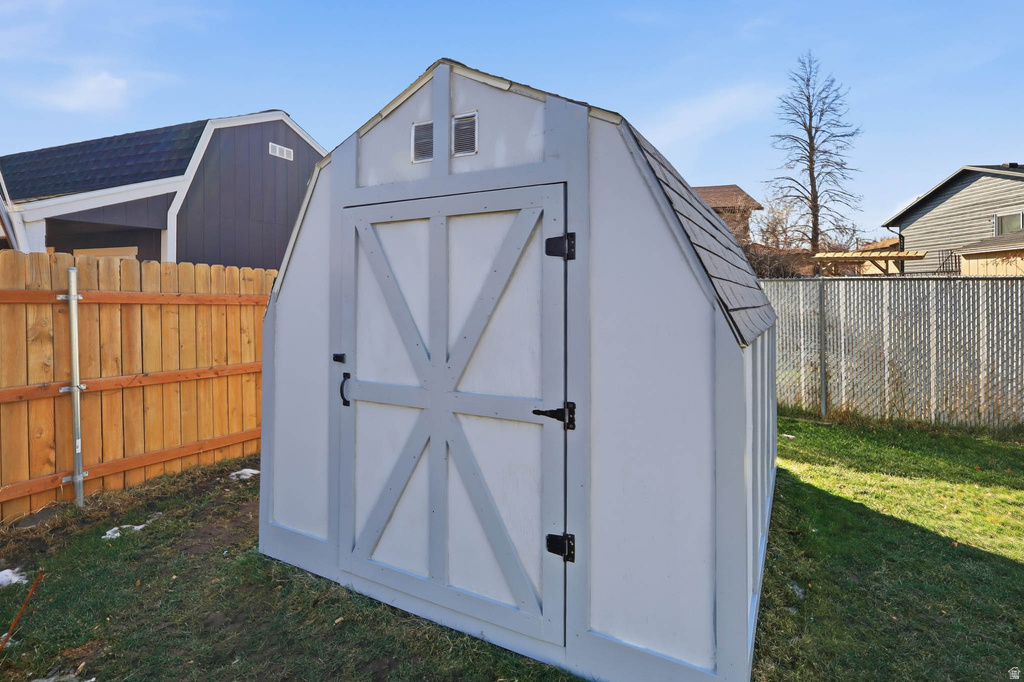 948 S 250 E Layton, UT 84041