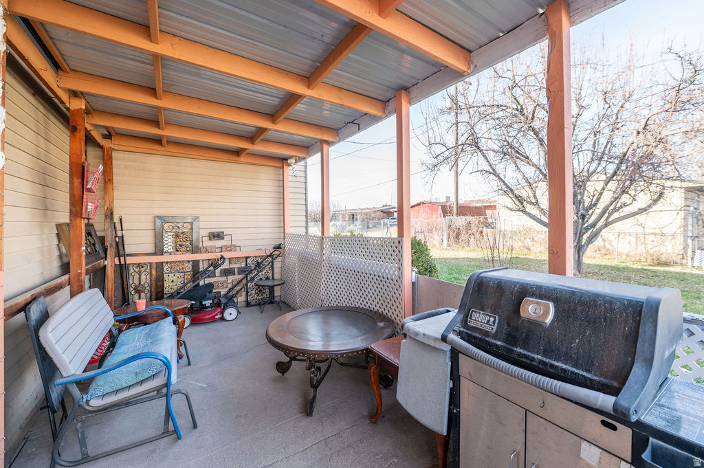 1876 W 2400 S Syracuse, UT 84075