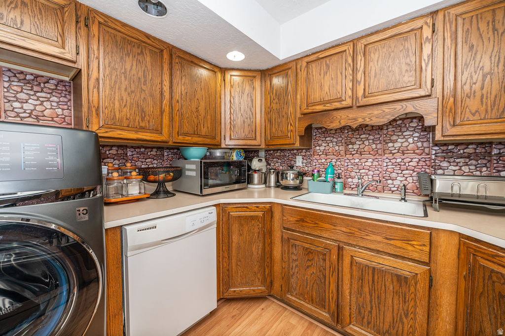 1876 W 2400 S Syracuse, UT 84075