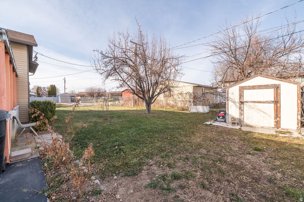 1876 W 2400 S Syracuse, UT 84075