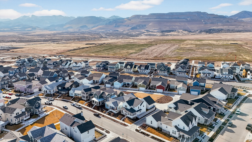 11484 S PEBBLE POND RD South Jordan, UT 84009