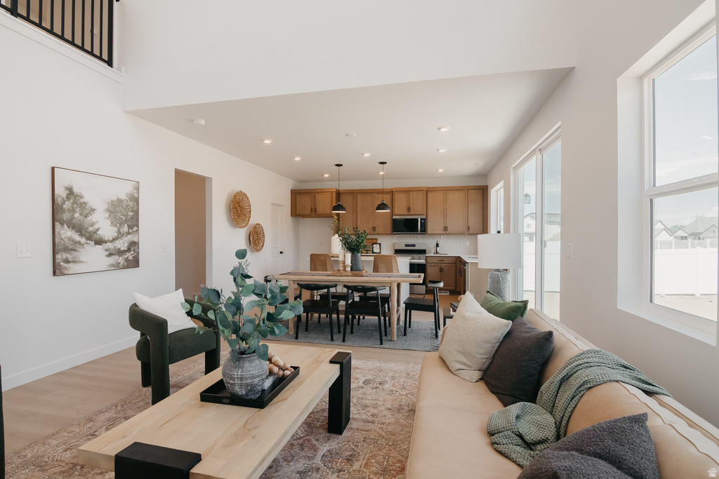 944 W COLUMBIA CT #108 Riverdale, UT 84405