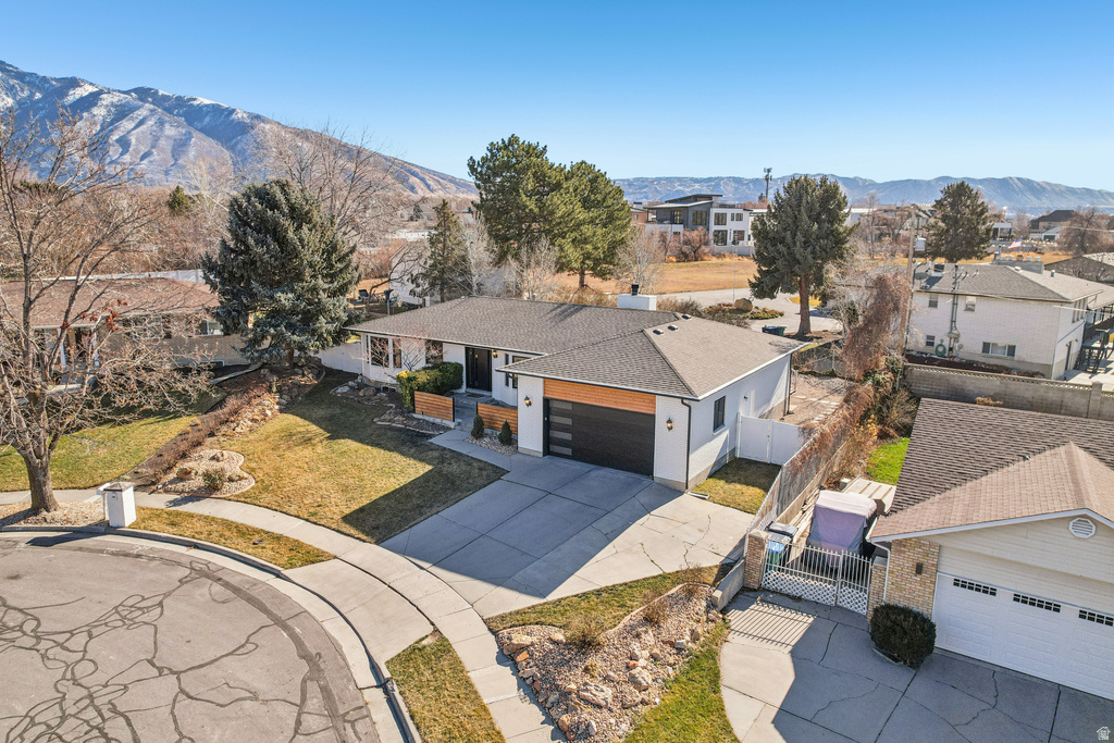 222 E CLEAR CREEK DR Sandy, UT 84070