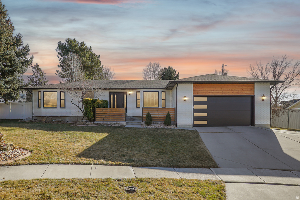 222 E CLEAR CREEK DR Sandy, UT 84070
