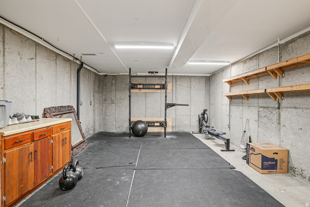 222 E CLEAR CREEK DR Sandy, UT 84070