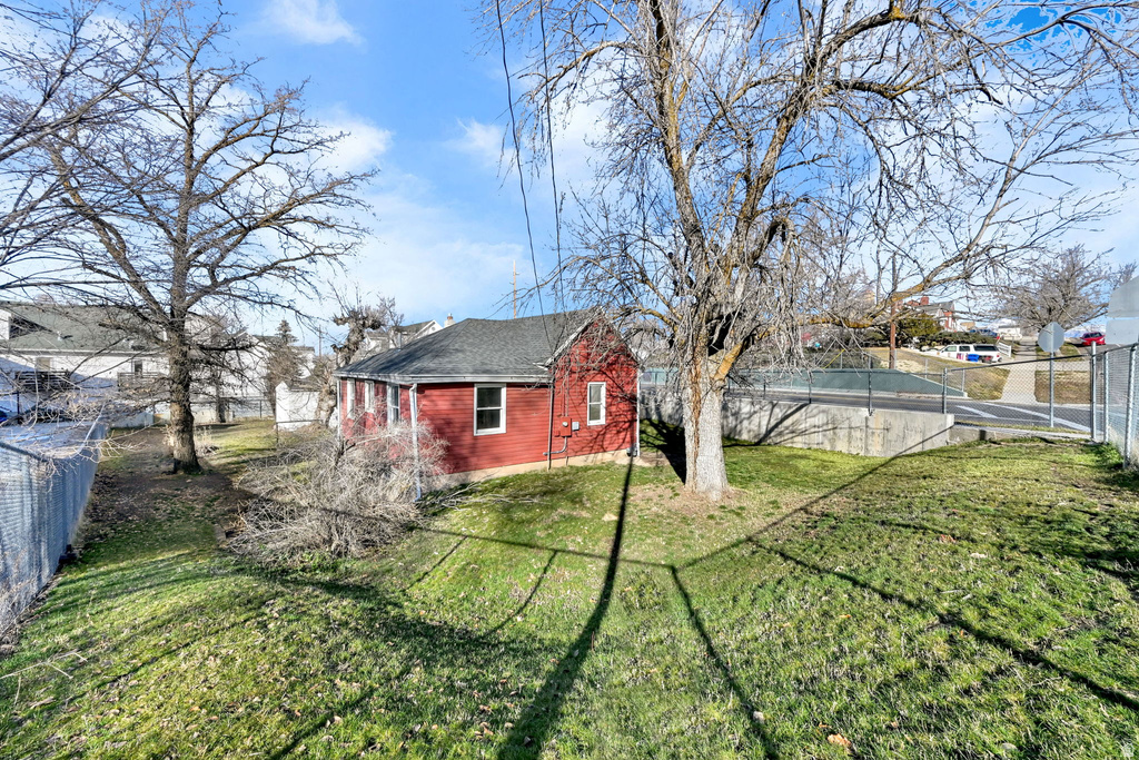 895 SULLIVAN RD Ogden, UT 84403