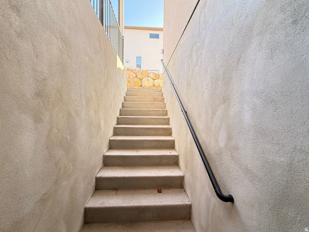 3152 W GRAND DALE LN West Jordan, UT 84084