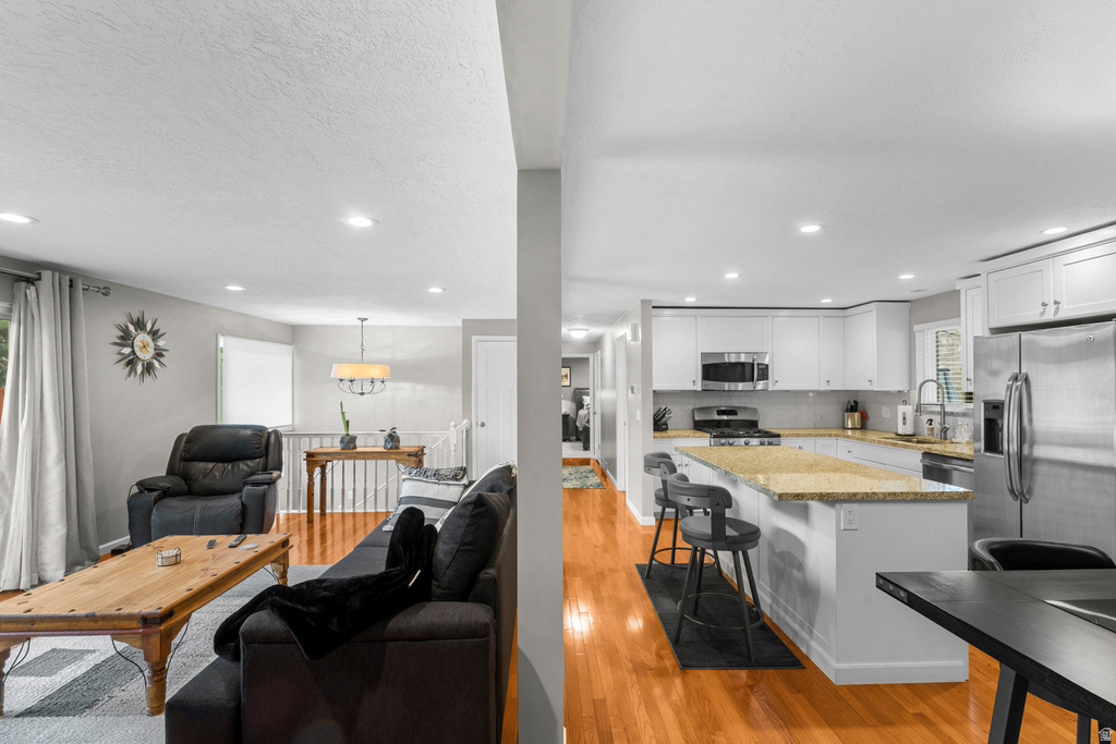 4650 S CHAPEL DR Holladay, UT 84117