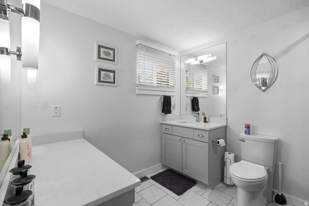 4650 S CHAPEL DR Holladay, UT 84117