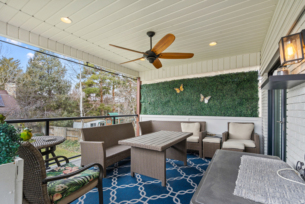 4650 S CHAPEL DR Holladay, UT 84117