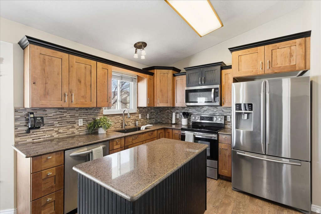 8715 S 4870 W West Jordan, UT 84081