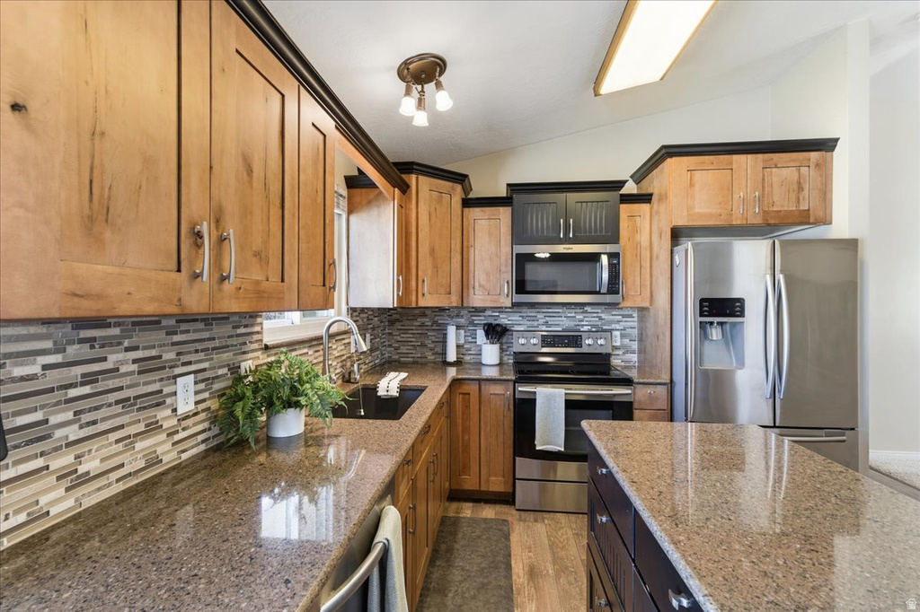 8715 S 4870 W West Jordan, UT 84081