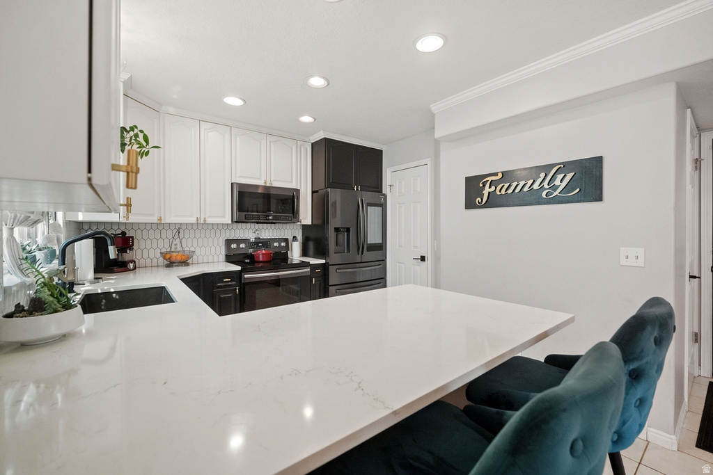 9092 S ENCHANTED OAK LN Sandy, UT 84094