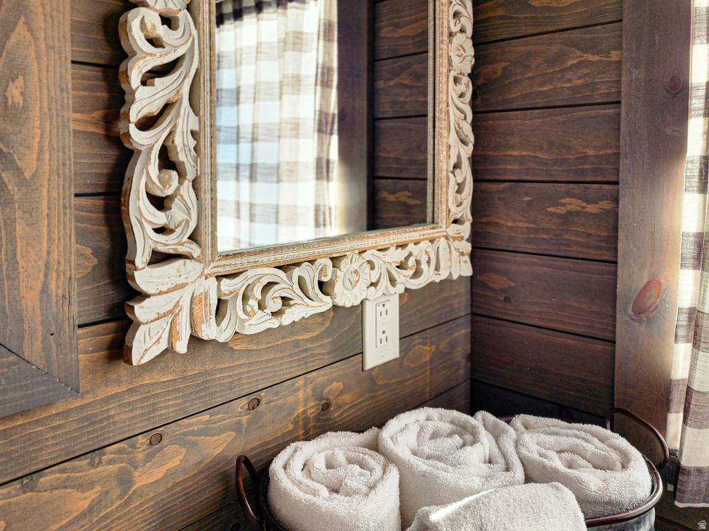 95 S WHITE OAK ST Orderville, UT 84758