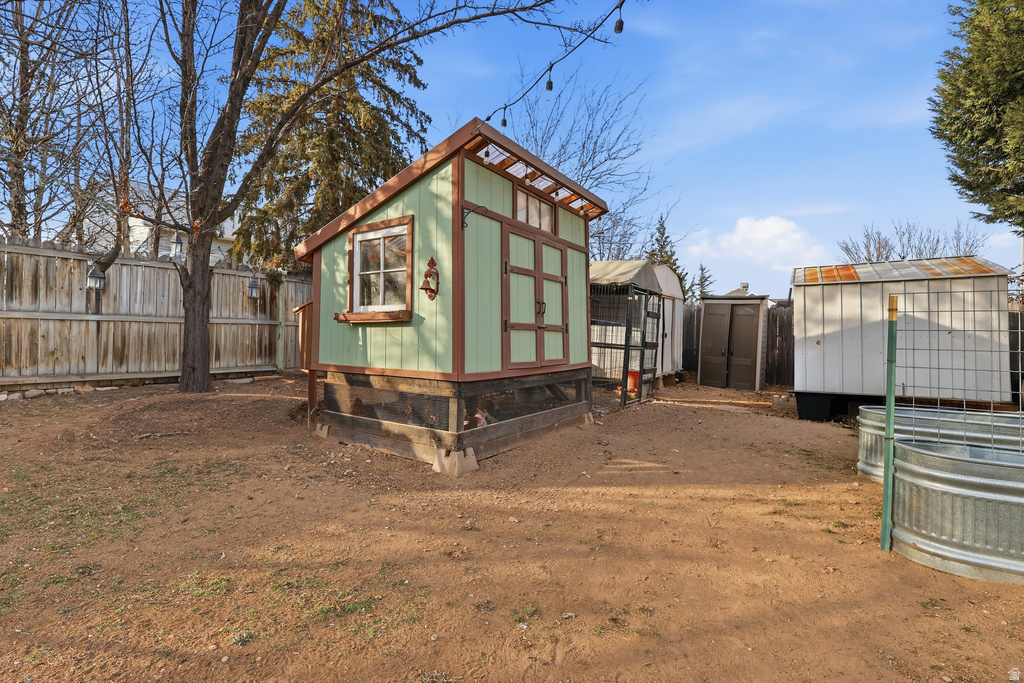 8764 S PEBBLECREEK RD West Jordan, UT 84081