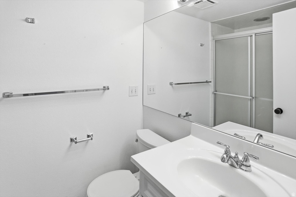 6847 S COUNTRYWOODS CIR #18F Midvale, UT 84047