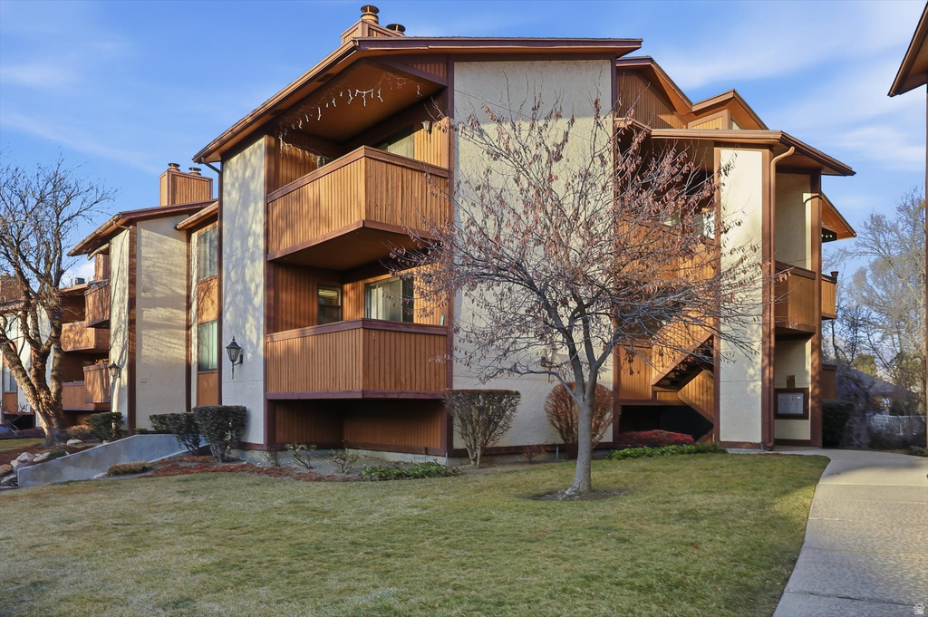 6847 S COUNTRYWOODS CIR #18F Midvale, UT 84047