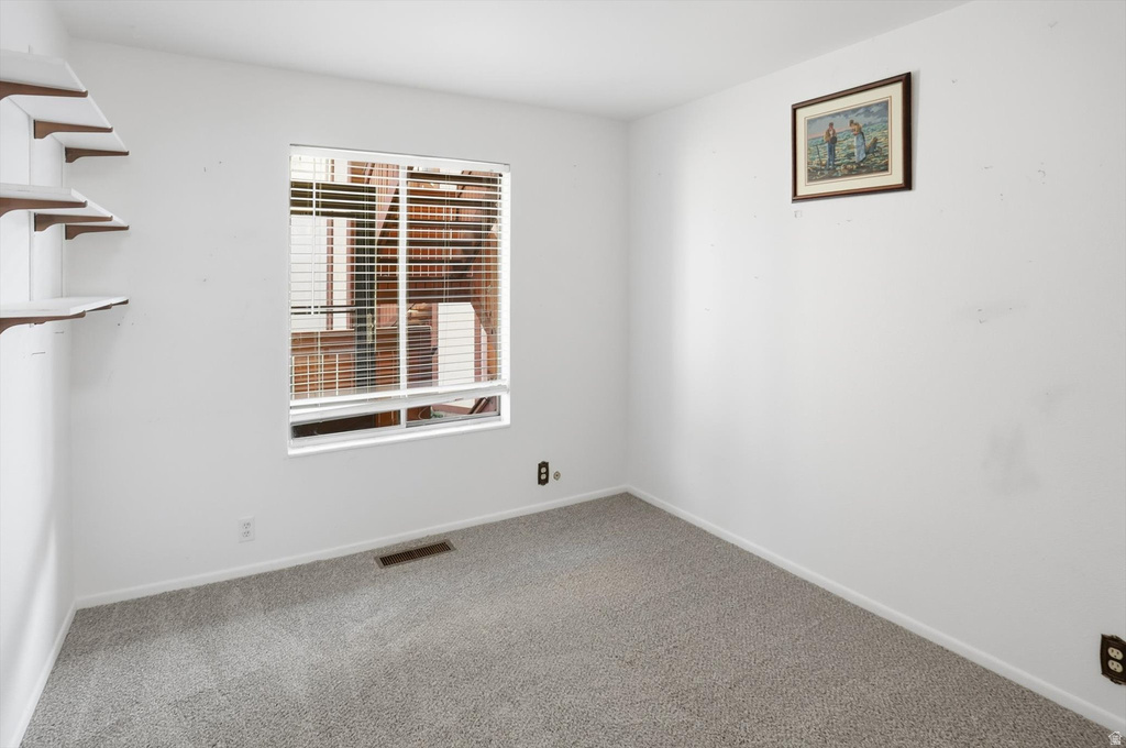 6847 S COUNTRYWOODS CIR #18F Midvale, UT 84047