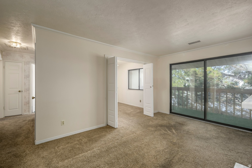 1460 E HIGHLAND COVE LN #320 Millcreek, UT 84106