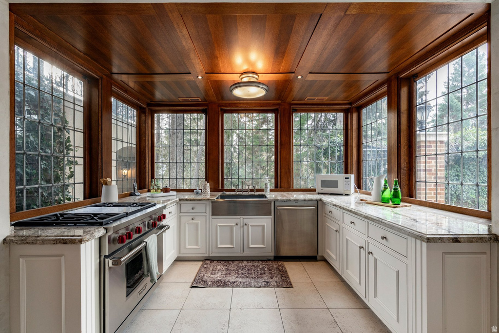 1220 E YALE AVE Salt Lake City, UT 84105