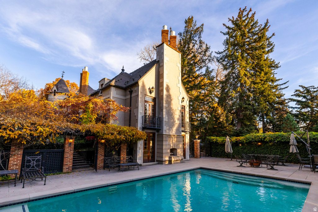 1220 E YALE AVE Salt Lake City, UT 84105