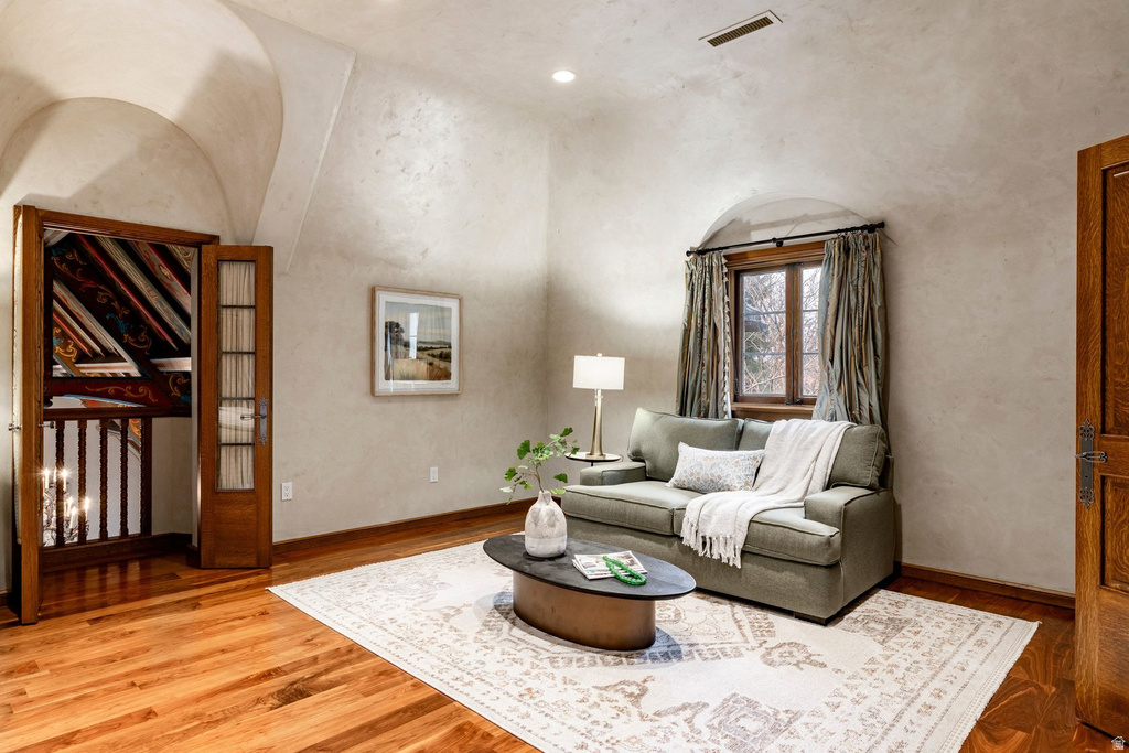 1220 E YALE AVE Salt Lake City, UT 84105