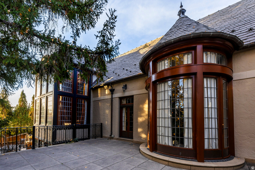 1220 E YALE AVE Salt Lake City, UT 84105