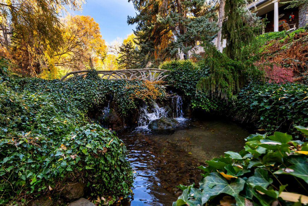 1220 E YALE AVE Salt Lake City, UT 84105