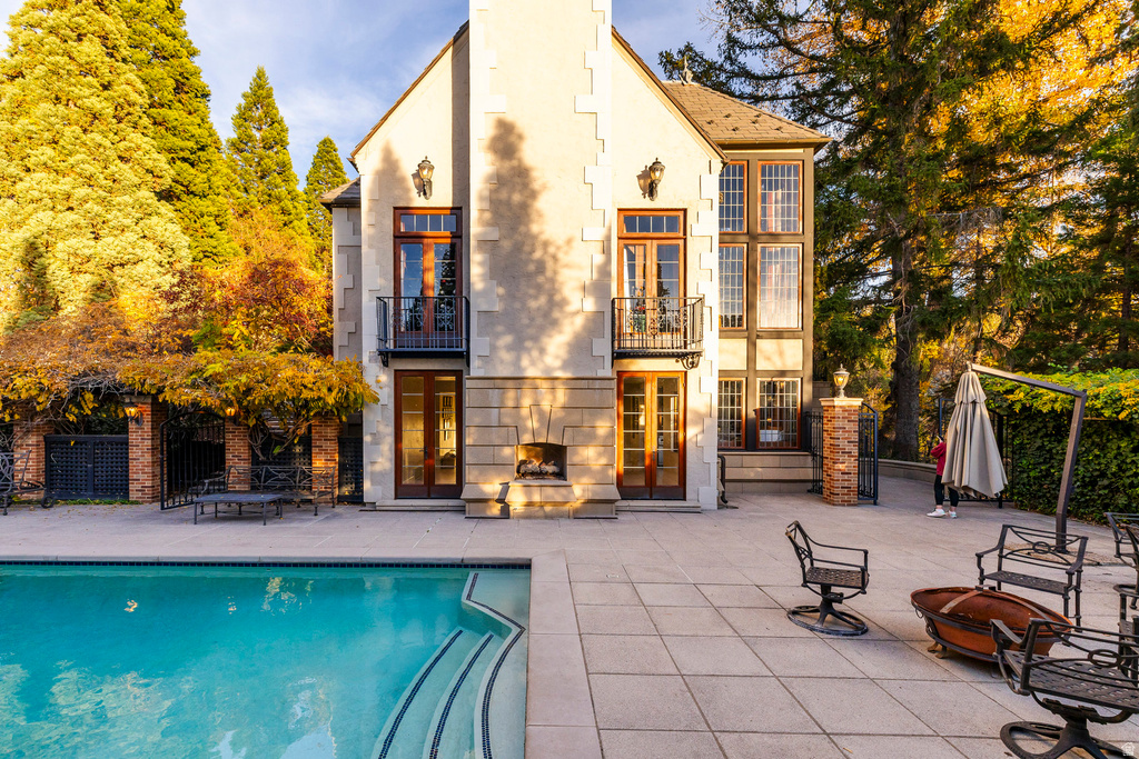 1220 E YALE AVE Salt Lake City, UT 84105