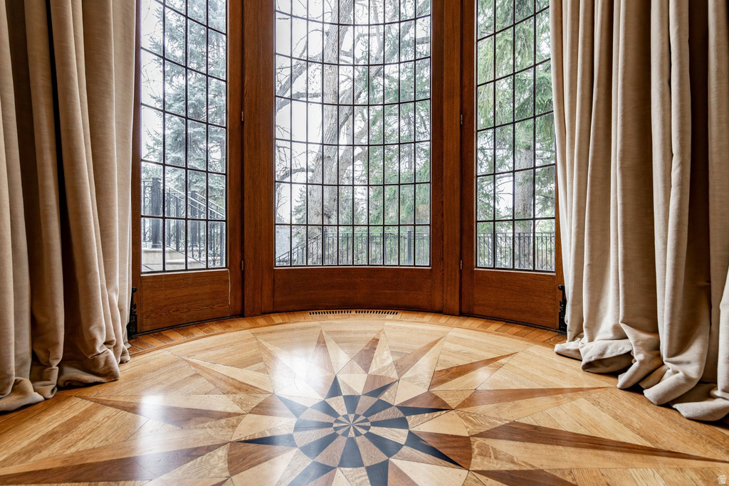 1220 E YALE AVE Salt Lake City, UT 84105