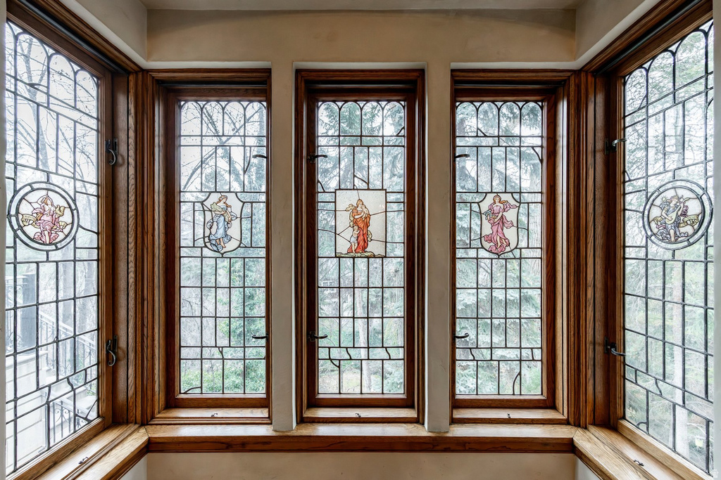 1220 E YALE AVE Salt Lake City, UT 84105