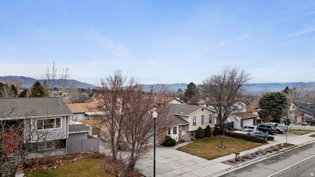 1602 E SEGO LILY DR Sandy, UT 84092