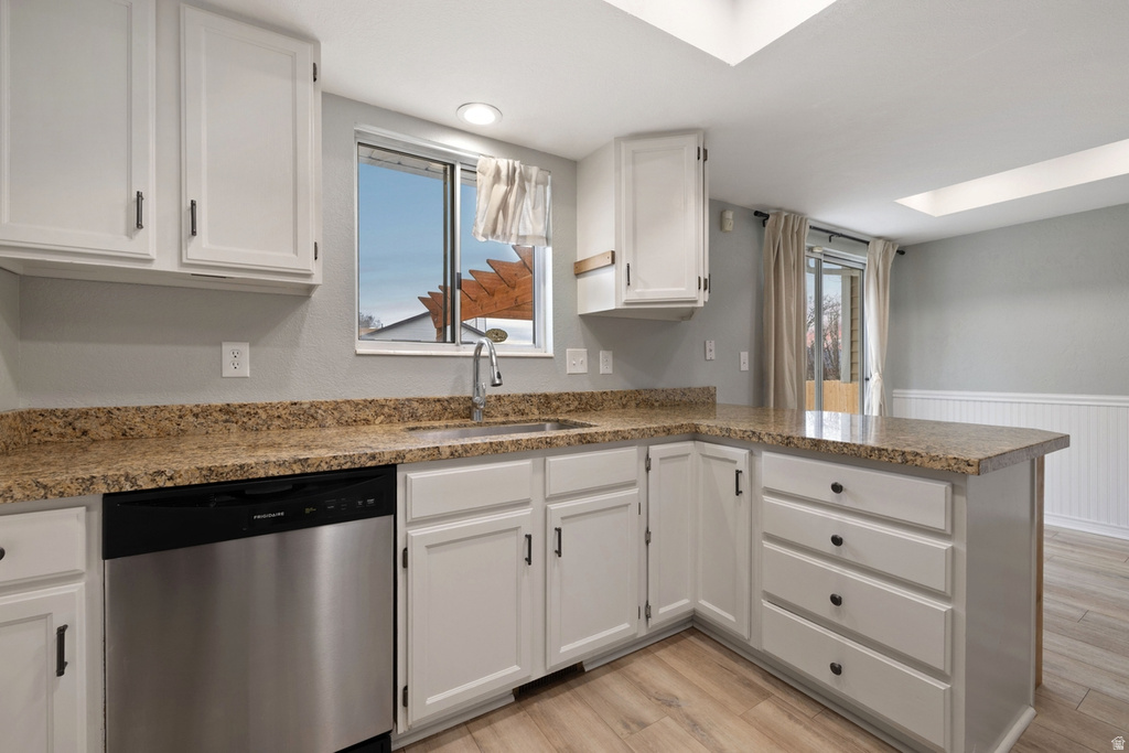 1602 E SEGO LILY DR Sandy, UT 84092