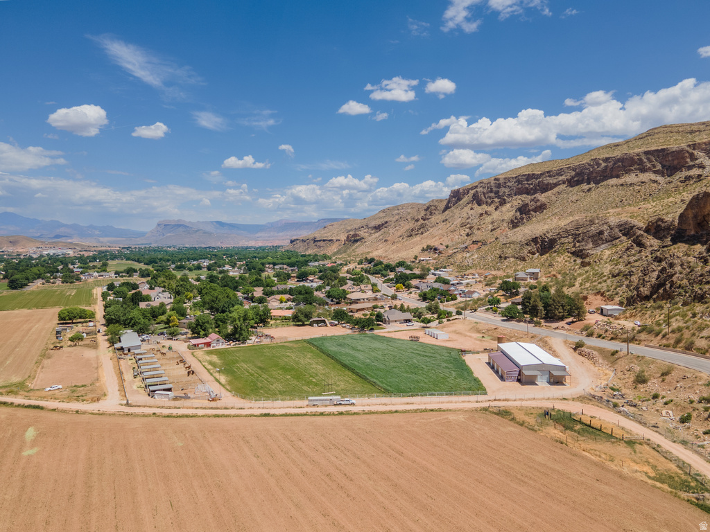 1588 S 325 W Hurricane, UT 84737