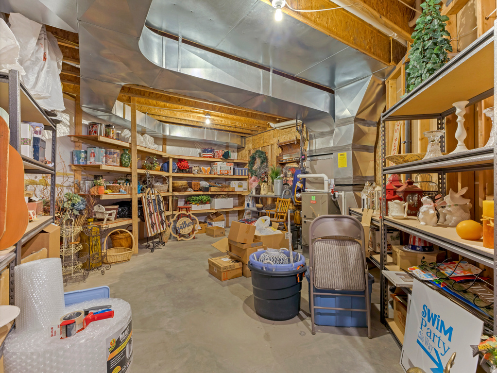 861 N 1100 E Pleasant Grove, UT 84062