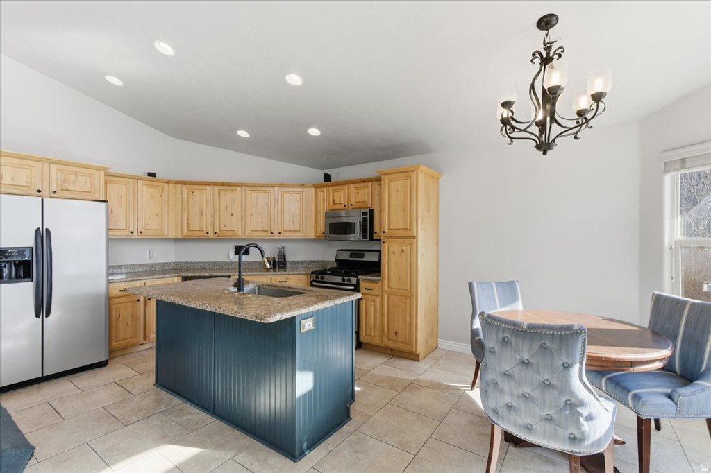 71 W STAUFFER LN Murray, UT 84107