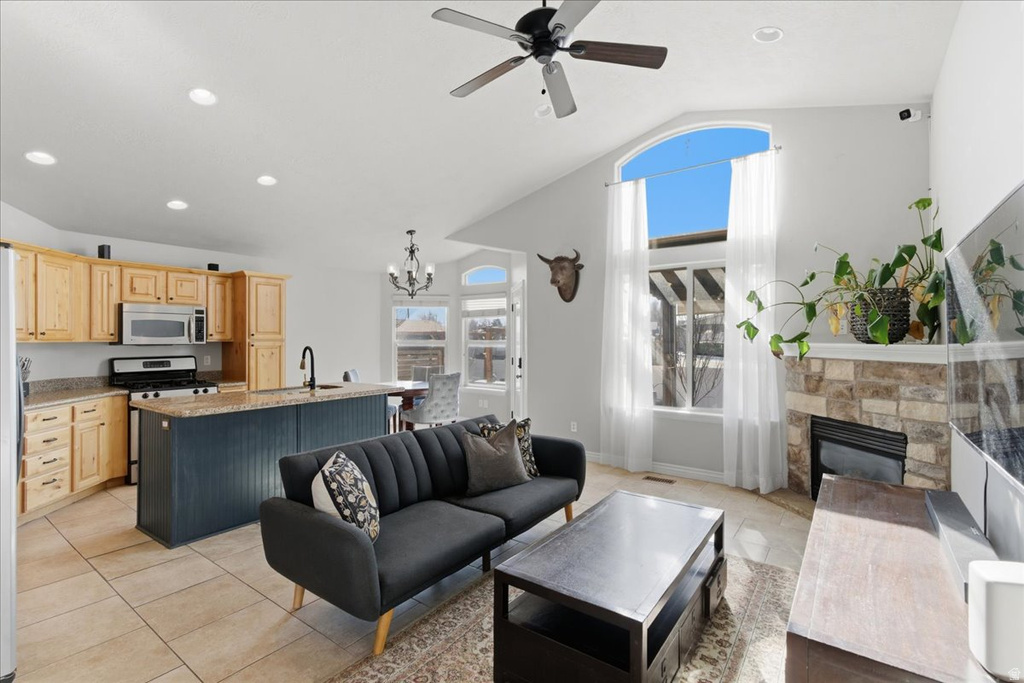 71 W STAUFFER LN Murray, UT 84107