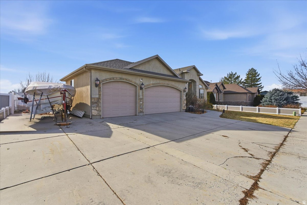71 W STAUFFER LN Murray, UT 84107