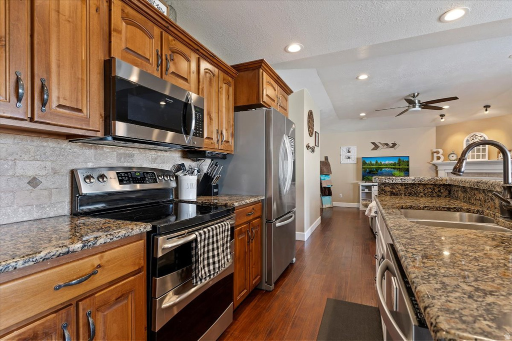 2776 W 650 N West Point, UT 84015