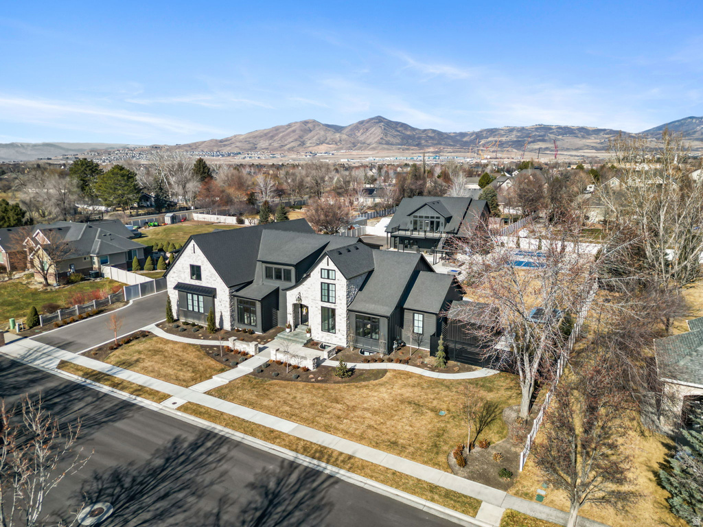 6756 W 10050 N Highland, UT 84003