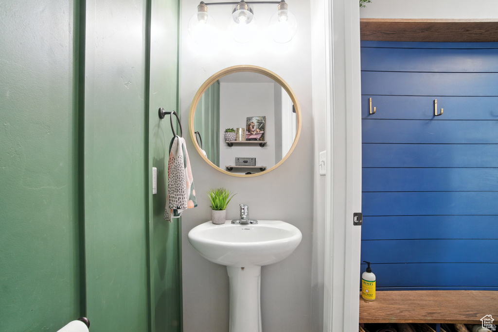 663 N 2040 E Spanish Fork, UT 84660