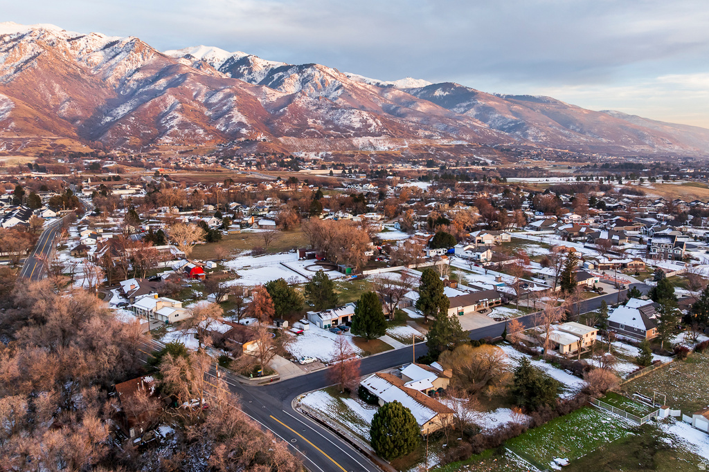 2124 E CHERRY LN Layton, UT 84040