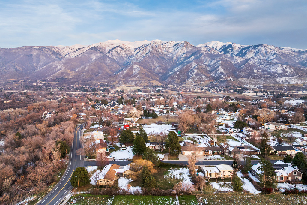 2124 E CHERRY LN Layton, UT 84040